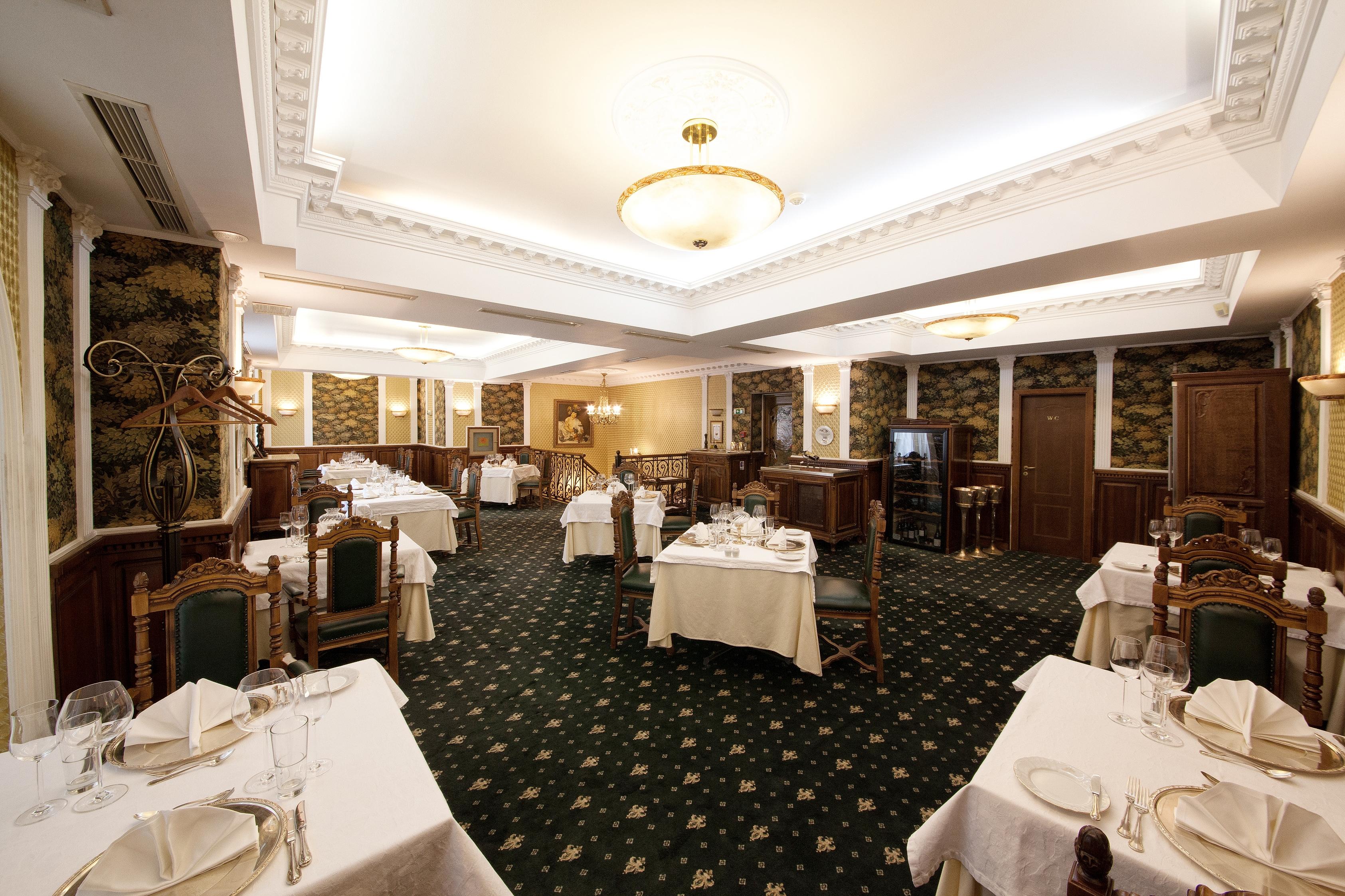 Grand Hotel London Varna Eksteriør bilde Restaurant